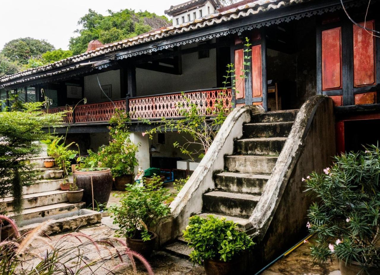Talakkia Boutique Hotel Bangkok Exterior foto